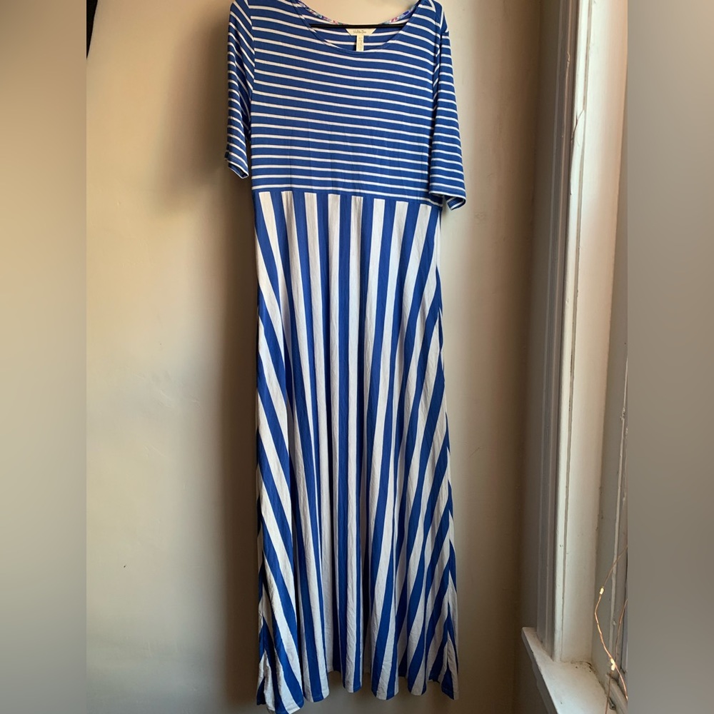 Short Sleeve Maxi Dress